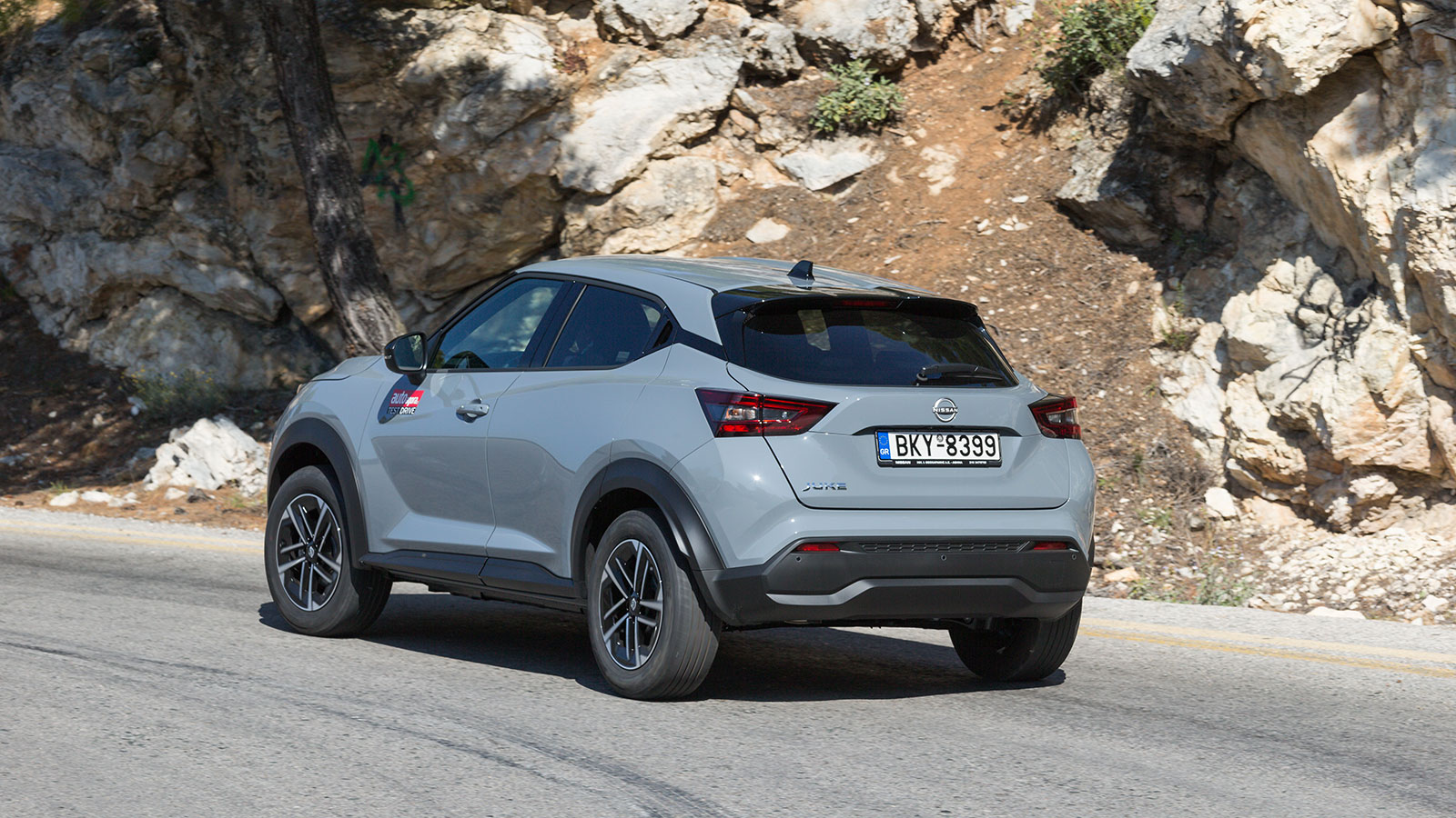 Nissan Juke VS Toyota Yaris Cross 116ps Hybrid Συγκριτικό